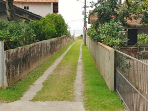 Casa 3 quartos Bombinhas lado Mar ou AP de 2 quartos